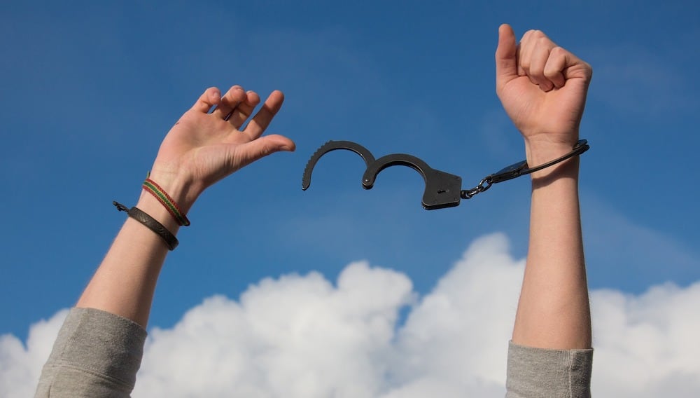 breaking off handcuffs